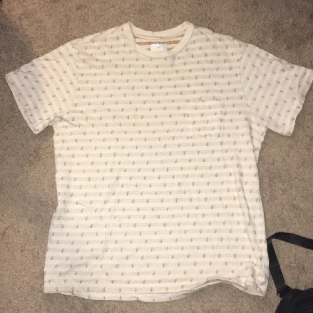 basic OBEY tshirt